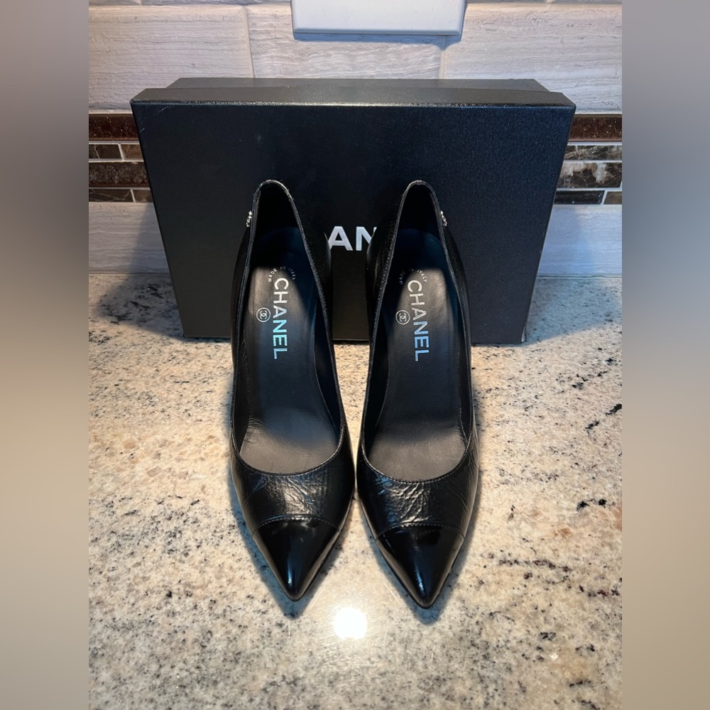 SOLD SOLD Chanel Black Pumps - Picture 1 of 14
